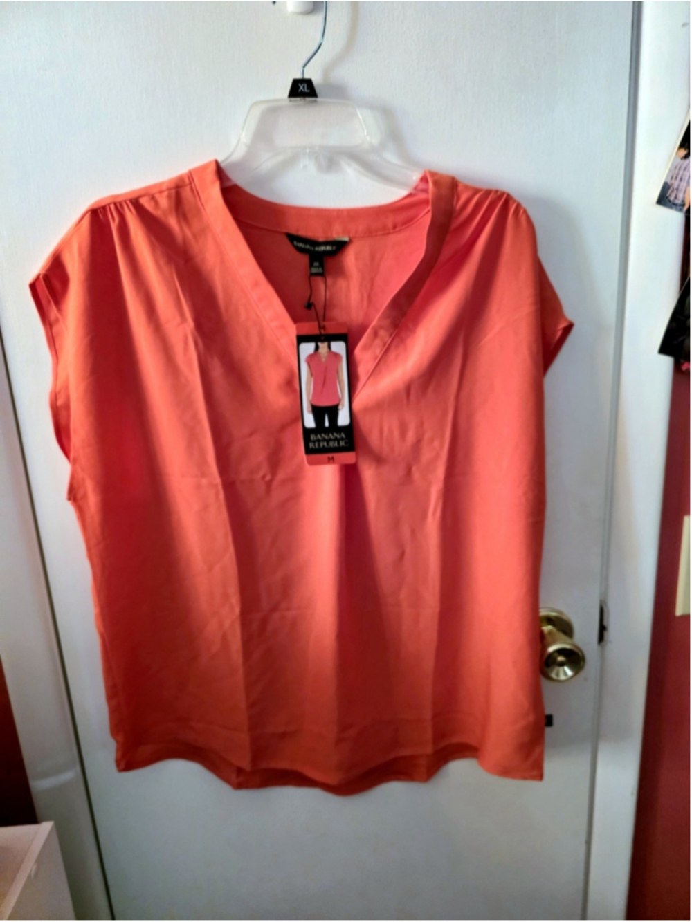 Banana Republic Women's Front Pleat Relaxed Fit Blouse Top Peach Size Medium